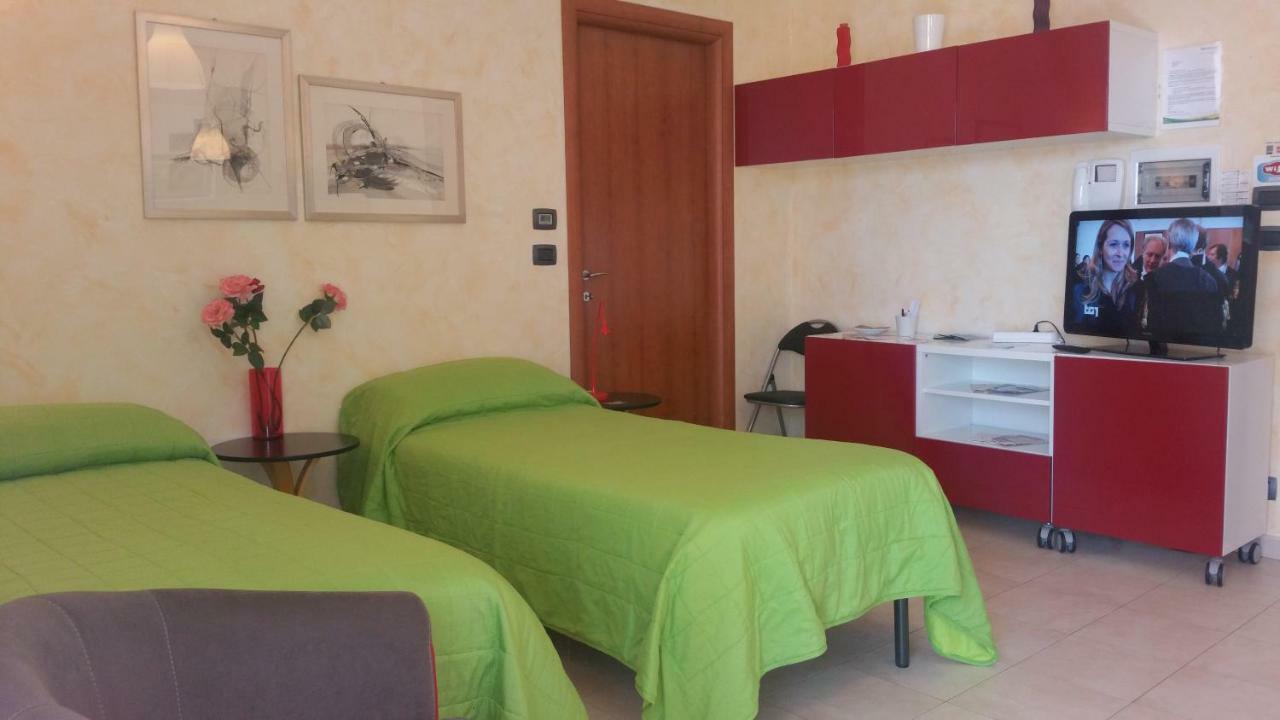 B&Bleterrazze Boutiquehotel2-Torino Ciriè Exteriör bild